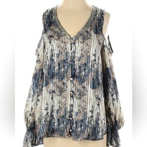 Ladies Miss Me XL blue/gray cold shoulder blouse it is new without tags.